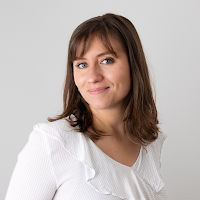 Logo de Justine Ozane - Social Media Manager et Créatrice de Contenu